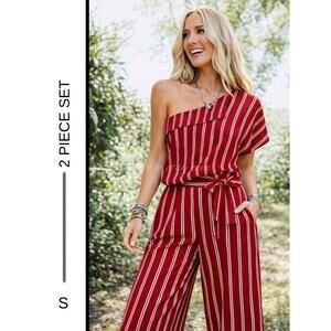 MSRP: $58✨ Boutique Two Piece Outfit – One Shoulder Top & Wide Leg Pants Size S✨